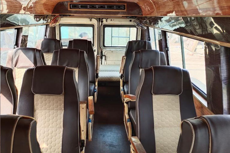 14 Seater Deluxe Tempo Traveller